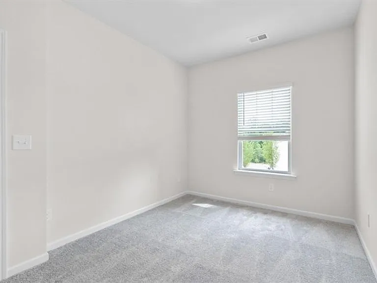 265 Dupont Dr — Photo 12