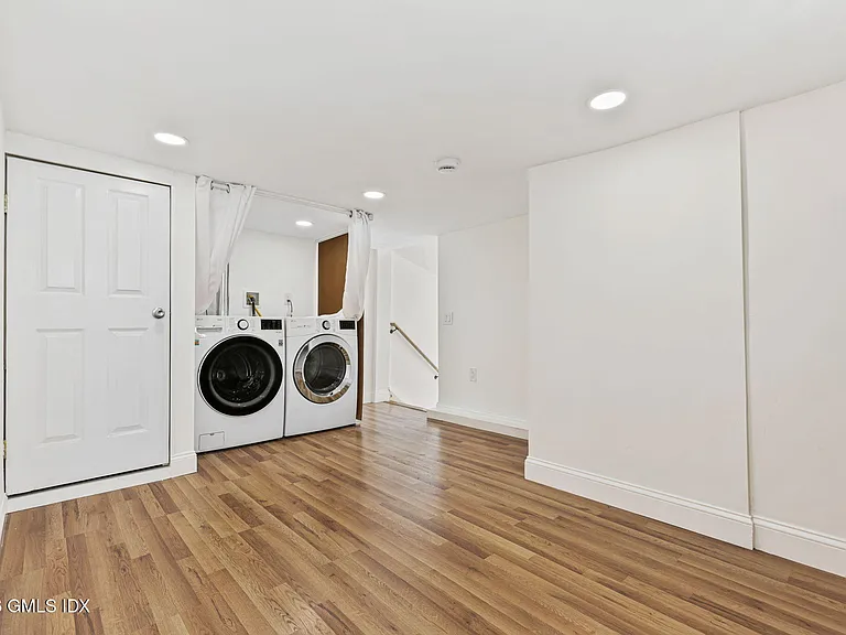 300RUC E Park Ave #B — Photo 18