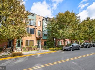 3006 District Ave, Fairfax, VA 22031