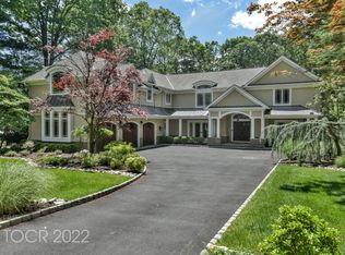 96 Dimmig Rd, Saddle River, NJ 07458