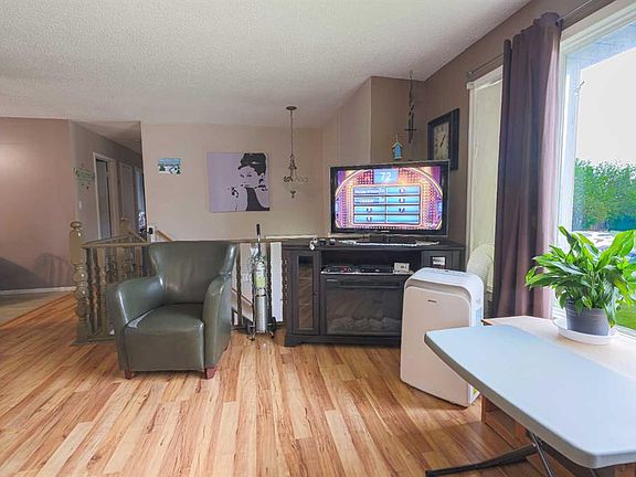 3rd image of 5719 N 60th Ave