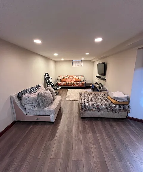 995 Van Buren Ave — Photo 19