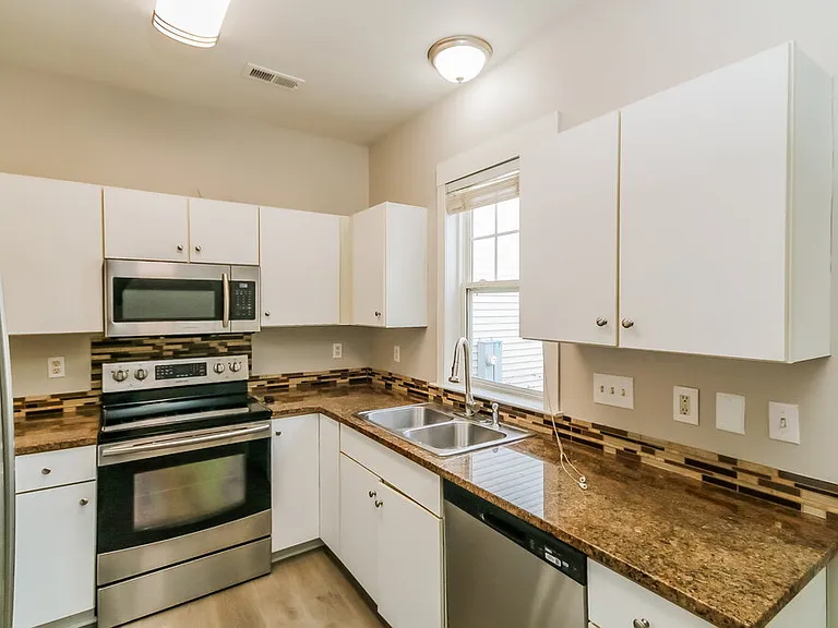 11318 Deer Ridge Ln — Photo 10