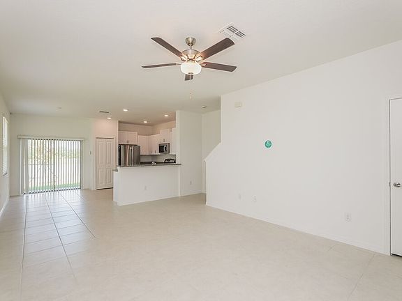 4th image of 2129 Great Sapphire Ln