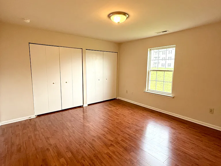100 Wild Oak Ln #303 — Photo 7