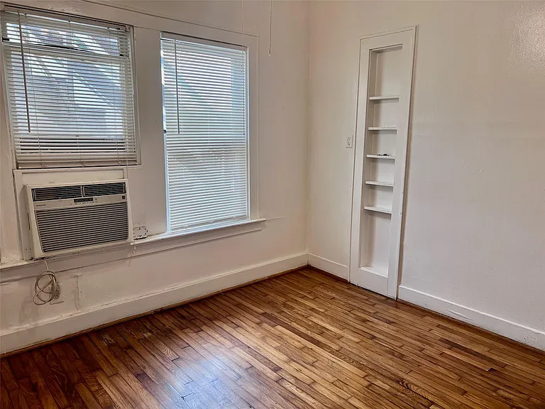320 W Polk St #2 — Photo 15