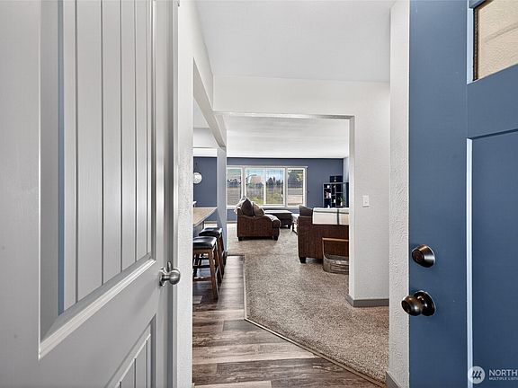 4th image of 11605 67th Avenue E