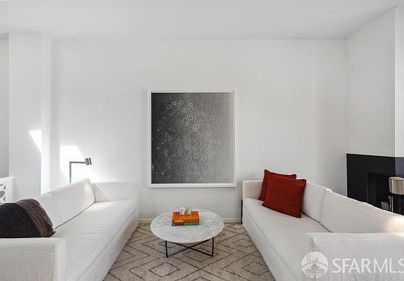 5th image of 36 White St