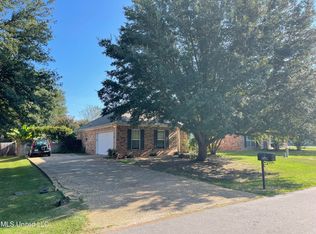 121 Appleridge Dr, Brandon, MS 39047