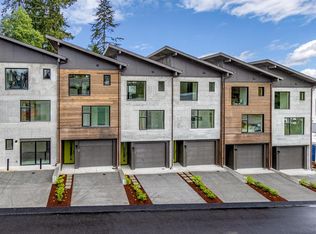 203 Madrona Way NE #7, Bainbridge Island, WA 98110