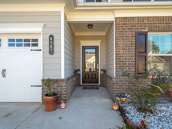 3rd image of 4567 Bagwell Dr