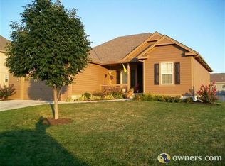 755 S Elm St, Gardner, KS 66030