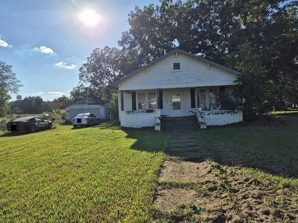 83 S Front St, Rienzi, MS 38865