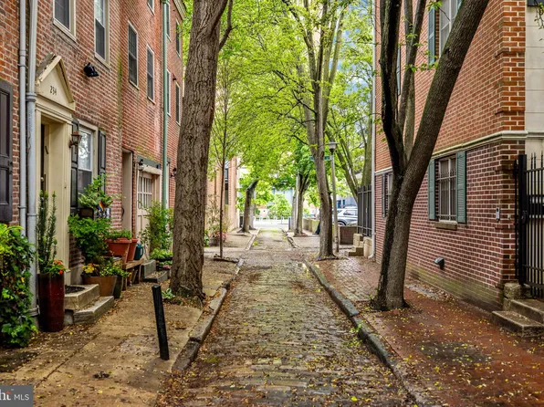 237 S Hutchinson St, Philadelphia, PA 19107