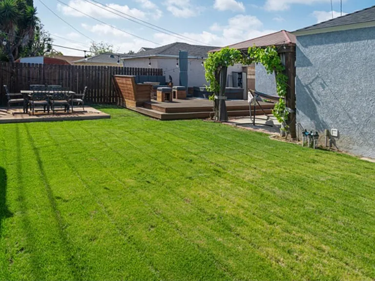 3158 W 152nd Pl — Photo 22