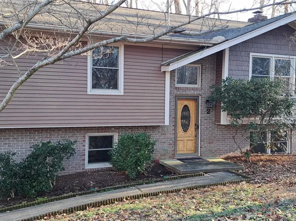 2 Ivy Ct, Seneca, SC 29678