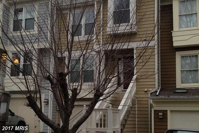 2nd image of 1631 Oak Spring Way