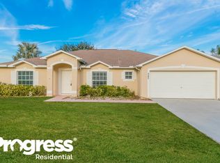 245 SE 10th Ter, Cape Coral, FL 33990