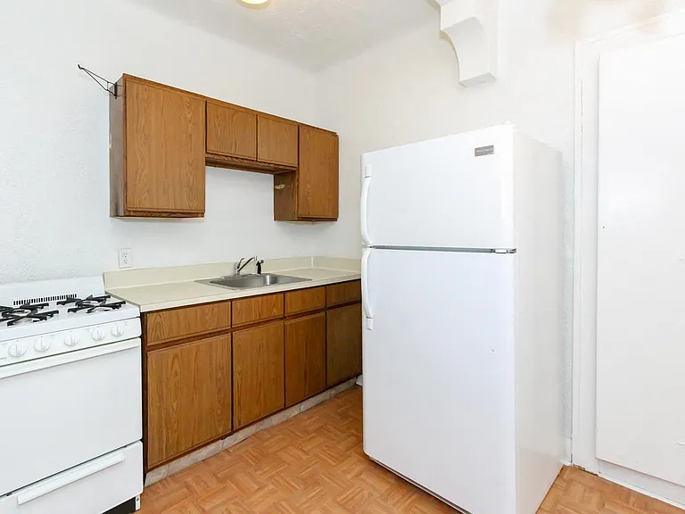 2753 Euclid Heights Blvd — Photo 15