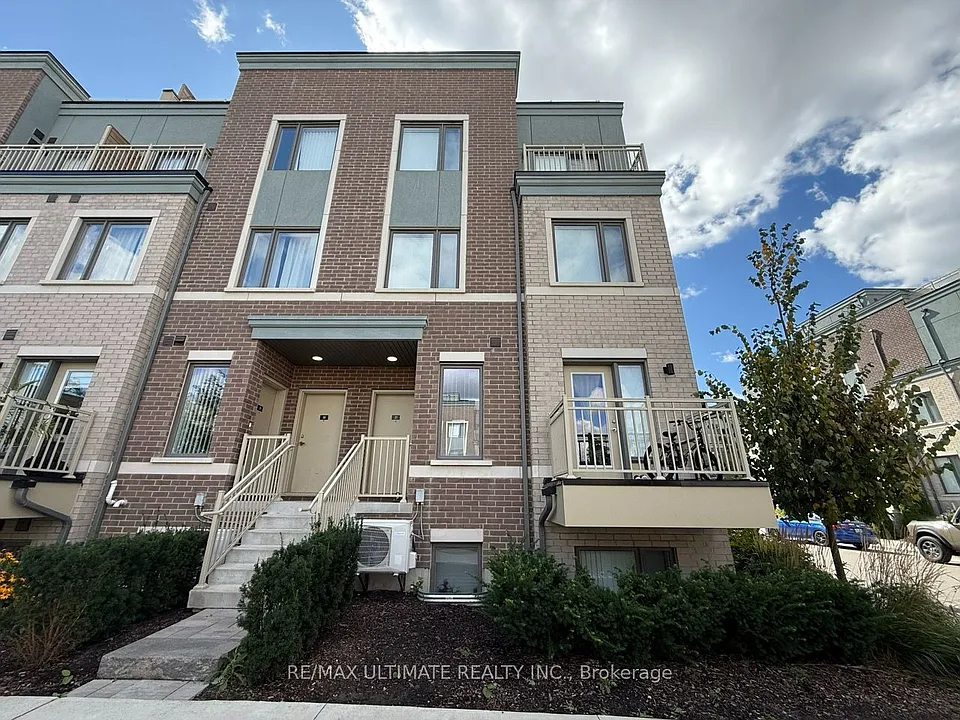 15 William Jackson Way #32
