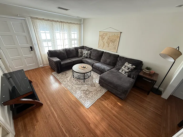 2115 Dearborn Dr — Photo 24