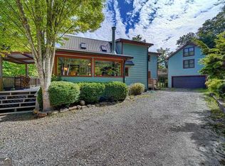 1467 Sweetwater Bend Rd, Hayesville, NC 28904