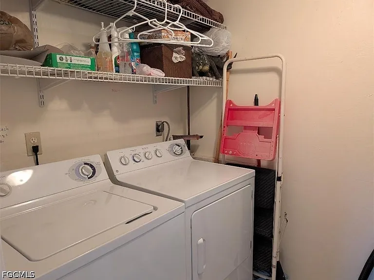 719 SW 47th Ter #202 — Photo 12