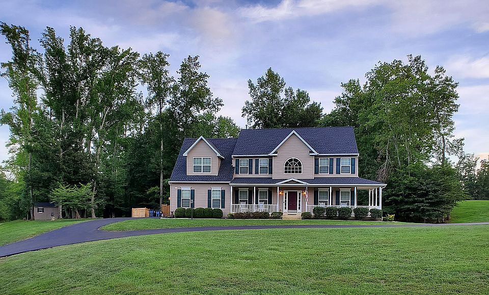 1st image of 75 Maplewood Dr