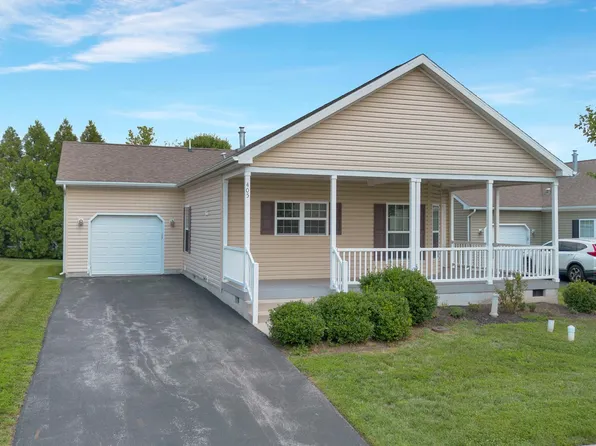 405 Honeysuckle Ln, Blue Bell, PA 19422