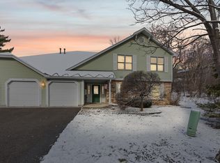 10746 Toledo Ct, Bloomington, MN 55437