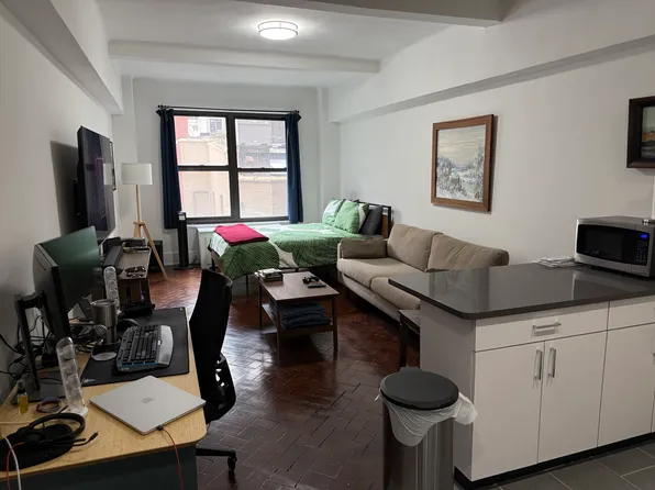 160 West 73rd Street image 1 of 9