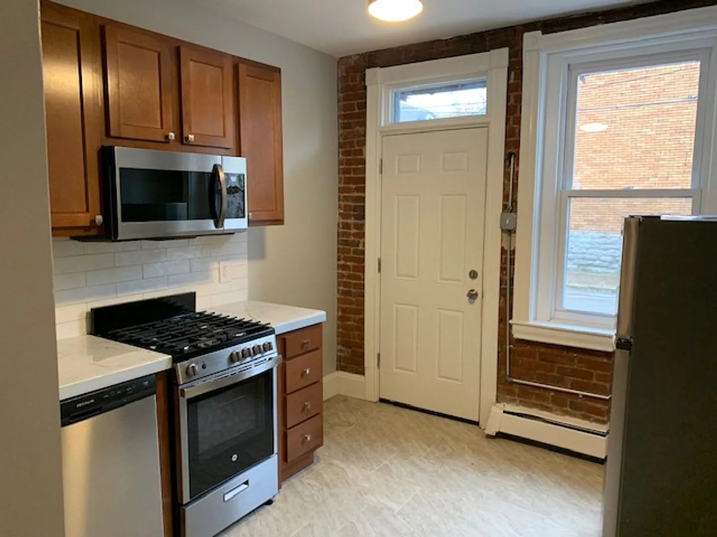530 N Euclid Ave APT 2 photo 1