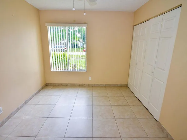 18813 Cloud Lake Cir — Photo 8