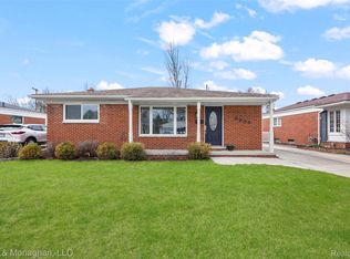 3903 Mark Orr Rd, Royal Oak, MI 48073