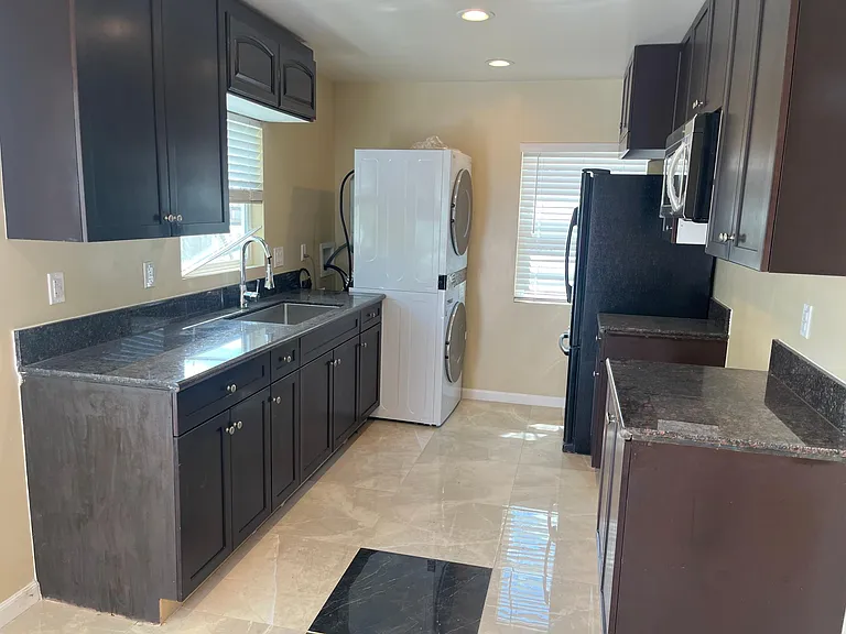 4858 Palm Ave — Photo 1