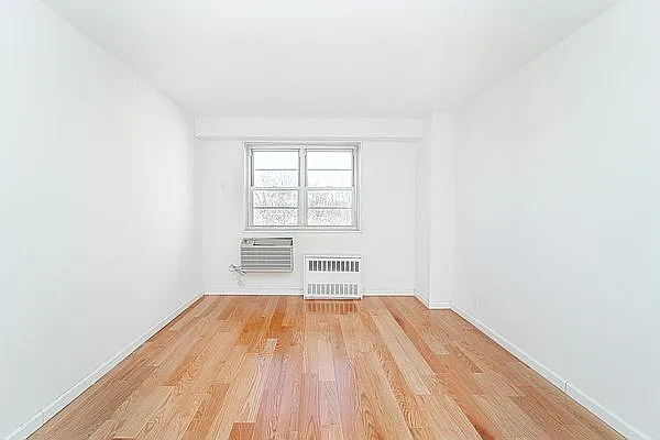 Rented by Modern Spaces | media 33