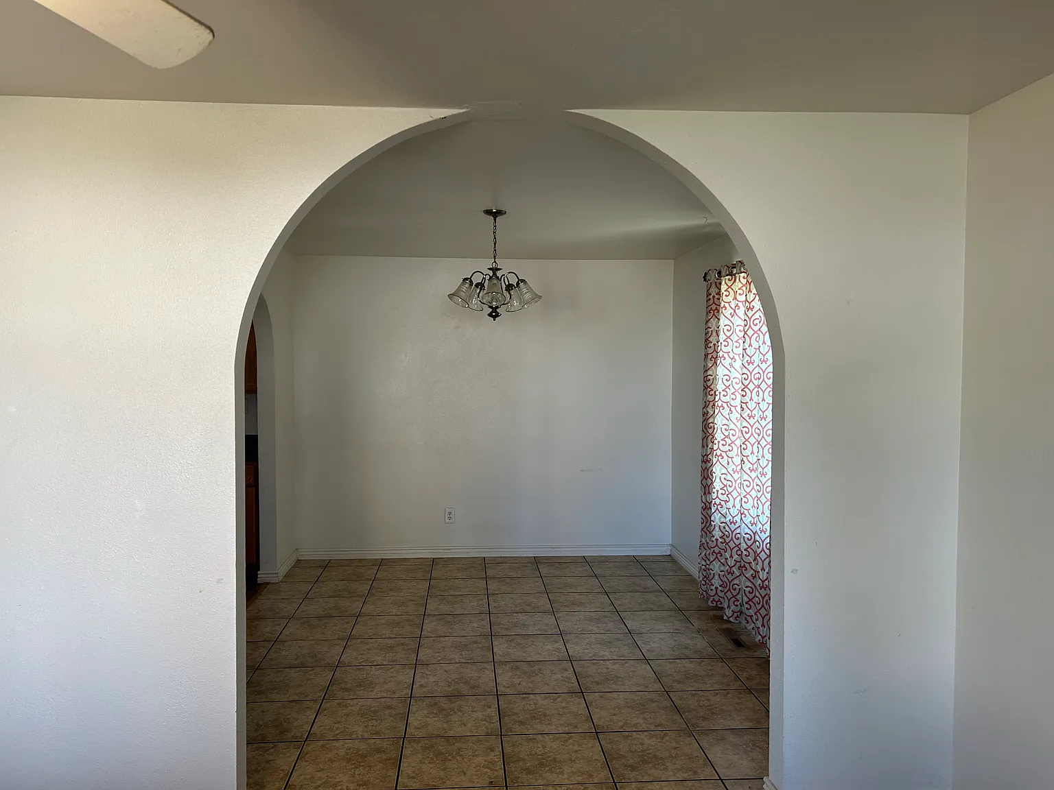 3 bed, 1758 sqft, $1,850 — Photo 4