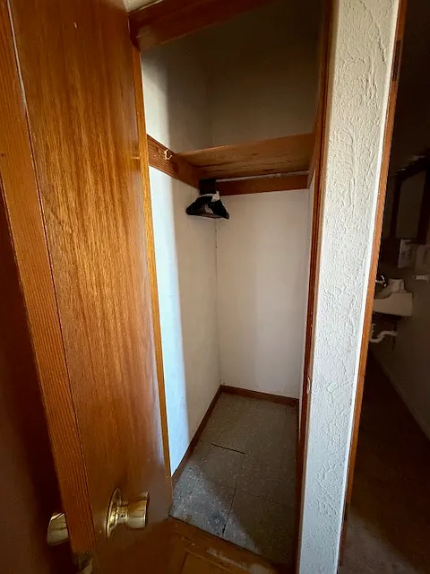Jay Apartments — Photo 4