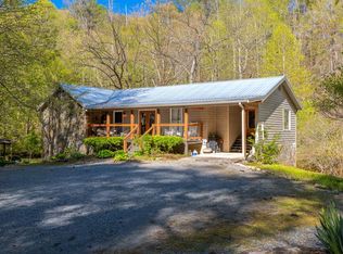 817 Tails Creek Church Rd, Ellijay, GA 30540