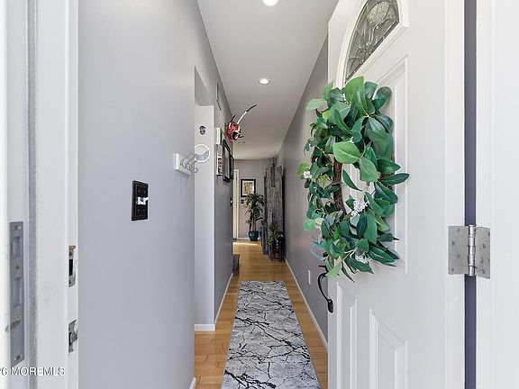4th image of 135 Belshaw Avenue