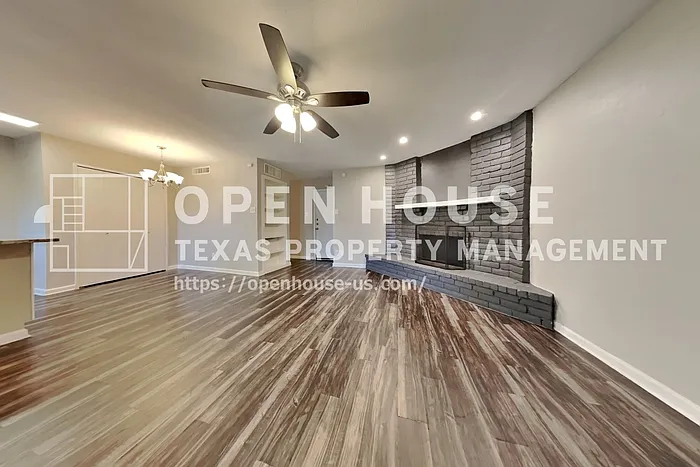 3 bed, 2.0 bath, 1483 sqft, $2,090 — Photo 3