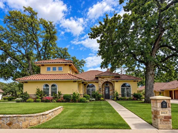 1012 Catalina Bay Blvd, Granbury, TX 76048