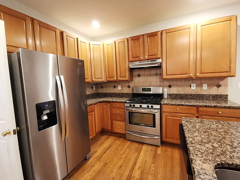 715 Morning Creek Ln — Photo 14