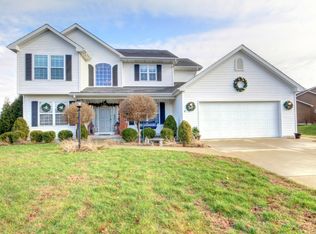 509 S Chaucer Blvd, Monticello, IL 61856