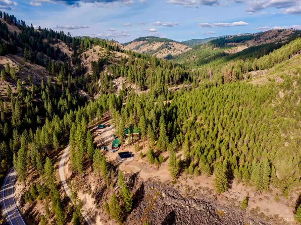 15 Cougar Ln, Boise, ID 83716