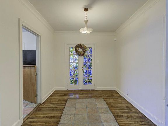 5th image of 574 Ellsworth St