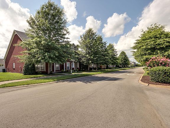 2nd image of 2294 Cason Ln