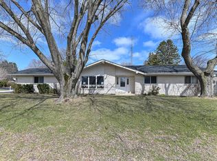 502 Bonita Ln, Racine, WI 53402