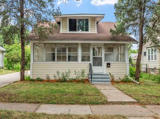 77 Stevens St E, Saint Paul, MN 55107