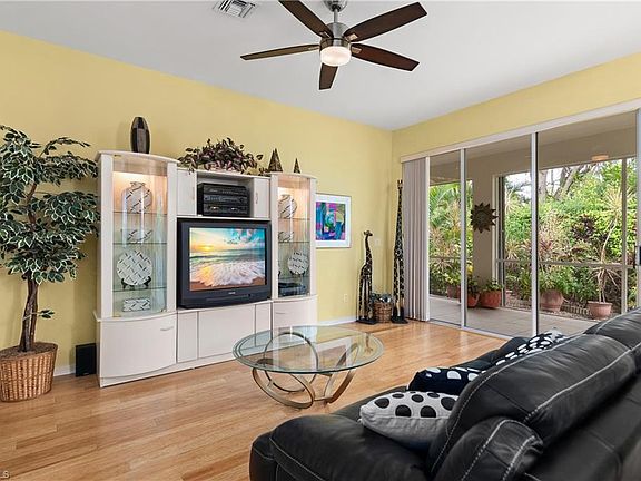 4th image of 455 Crossfield CIR #71